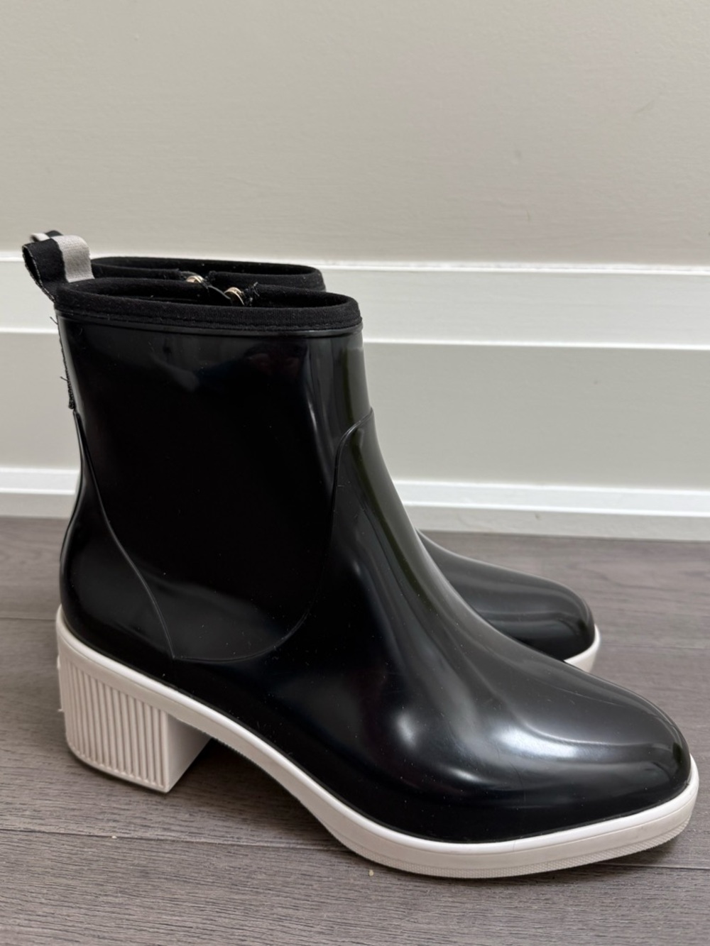 Kate Spade Puddle Rain Booties - Black/White Ribbed Heel - Size 9 - Fall Autumn